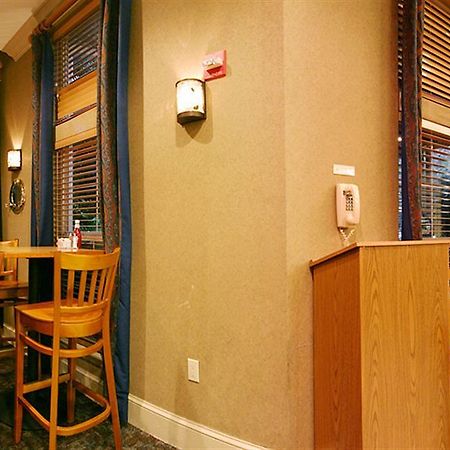 Mainsail Tampa Extended Stay Ngoại thất bức ảnh