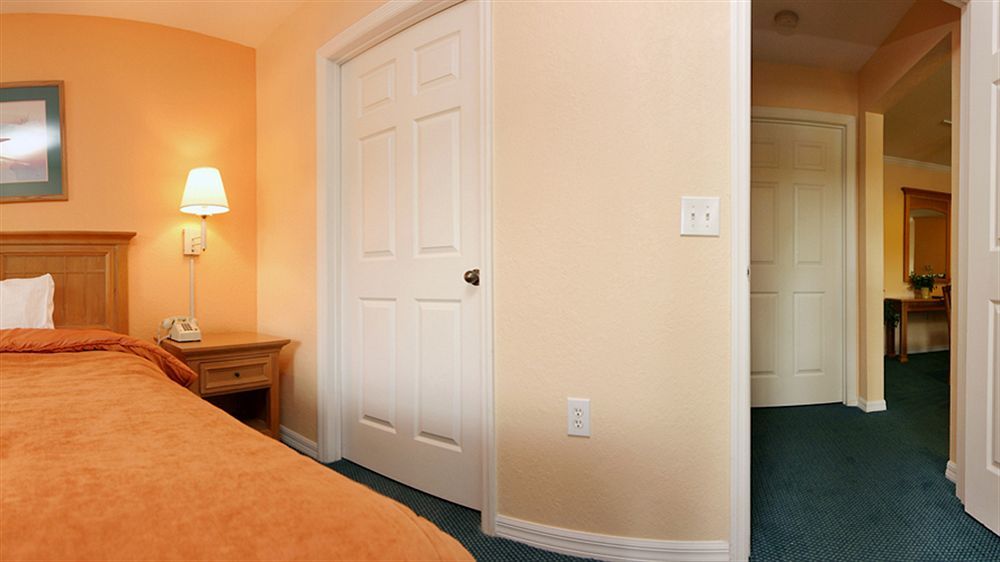 Mainsail Tampa Extended Stay Ngoại thất bức ảnh